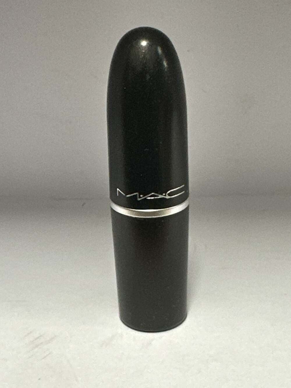 Rare MAC Satin Lipstick - Cyber A95